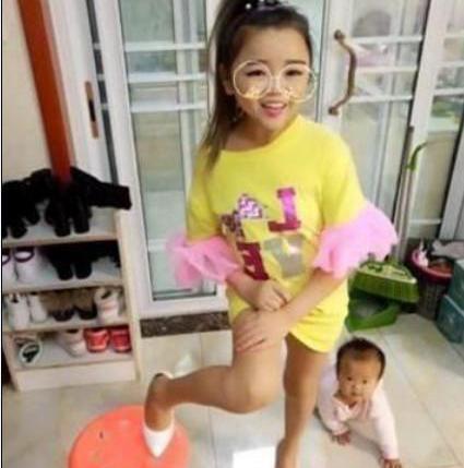 30岁却长着一张9岁的娃娃脸，被朋友们称为“天山童姥”!