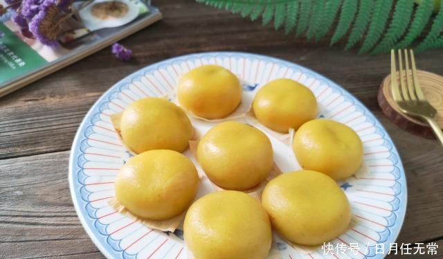 皮肤:小姨50岁出门不化妆,一年四季常备此物,皮肤白皙气色好,显年轻!
