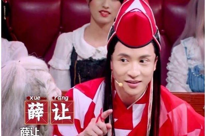 李雨桐再曝猛料，薛之谦妻子已怀孕，网友:三人间的恩怨真是复杂