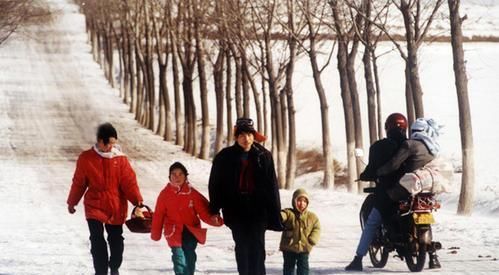  天走遍亲戚@近年农村，这1怪现象过年兴起，涉及村村，农民习以