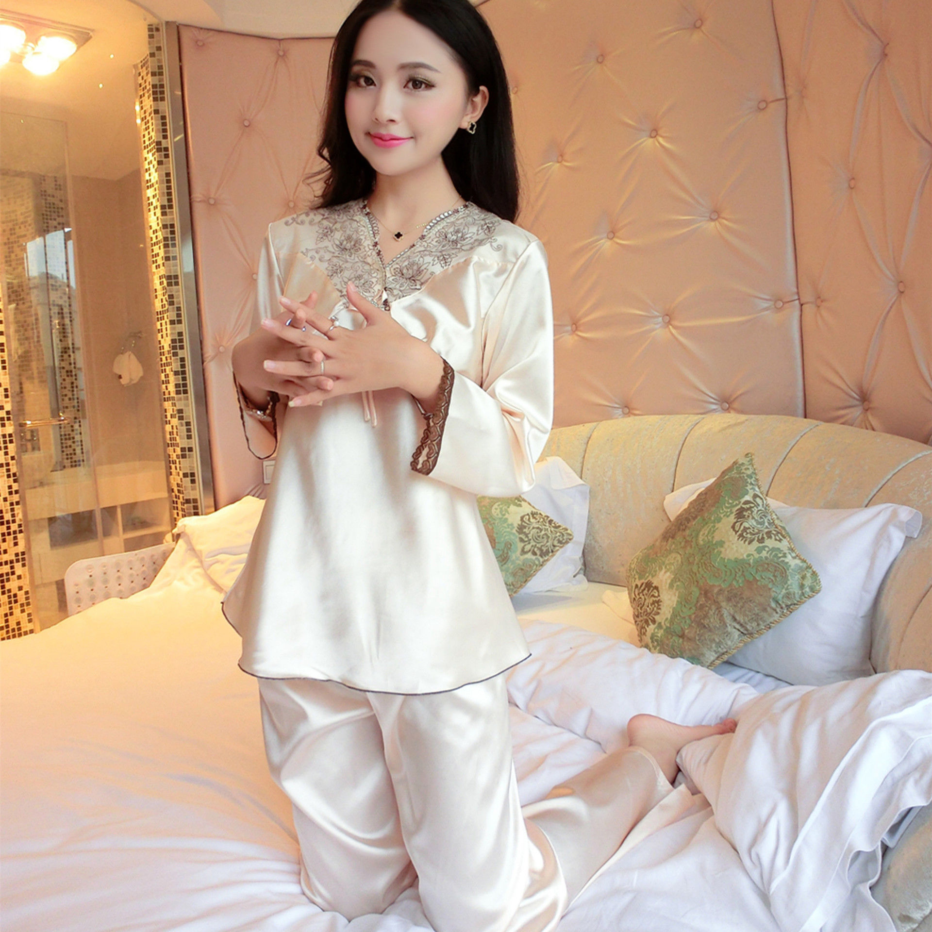 难怪女人洗完澡不穿衣服!瞧瞧下面女人这样穿，清凉性感魅力四射