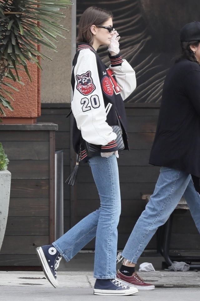  鳄梨种子■在家闭门不出的Bella Hadid，原来是在“搞绿色”？