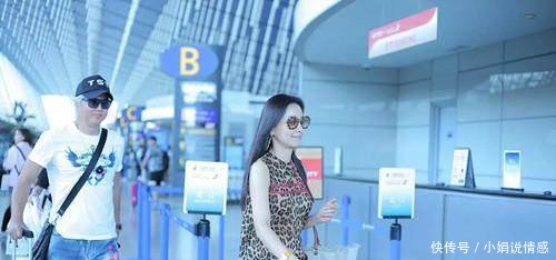 45岁张庭现机场,网友终于明白林瑞阳为啥净身出户也要娶她