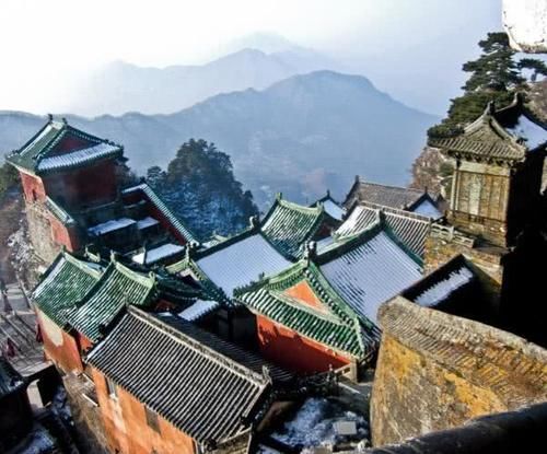 中国最赚钱的一座山，一张门票230元，年收入超52亿是黄山的10倍