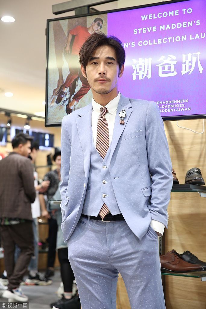 黄腾浩帅气为潮牌新鞋款站台  与众多时尚部落客齐聚