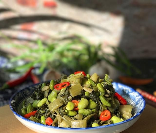 【脆爽】腌菜炒毛豆,香辣脆爽又下饭,味道比吃肉都香