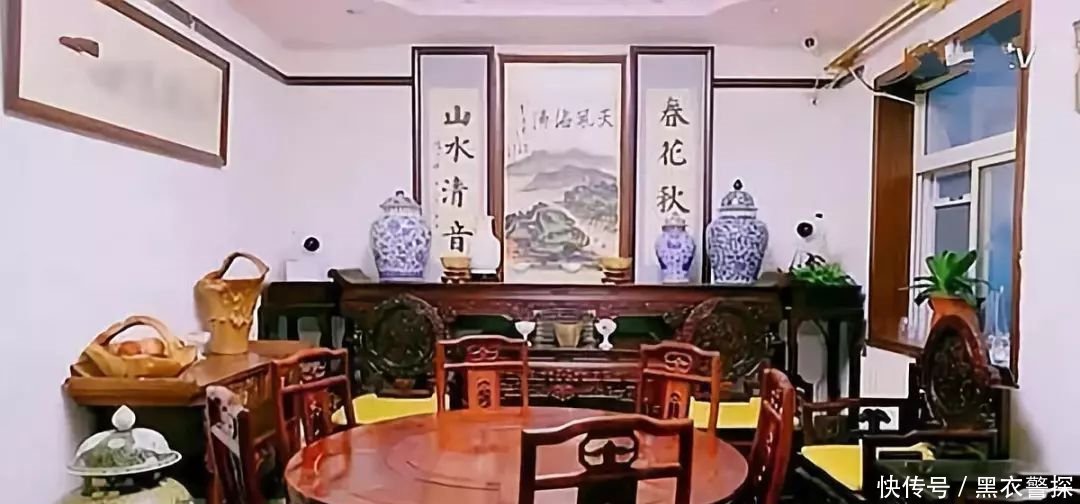 77岁赵忠祥住5亿豪宅!老婆近照曝光,难怪不公