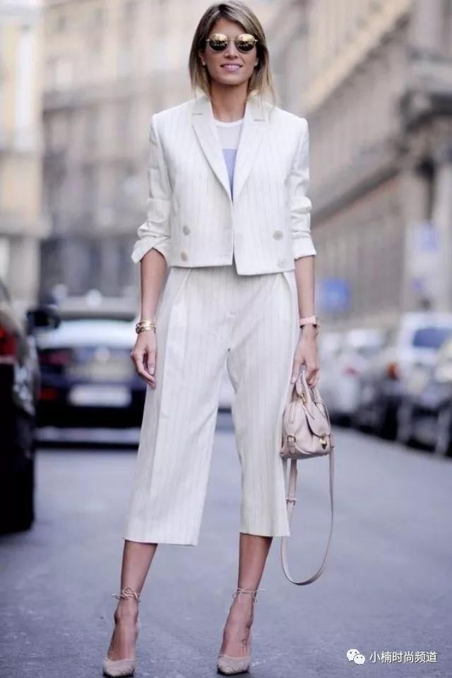 不想穿出大妈味，宽裤的四种穿搭关键一篇教你