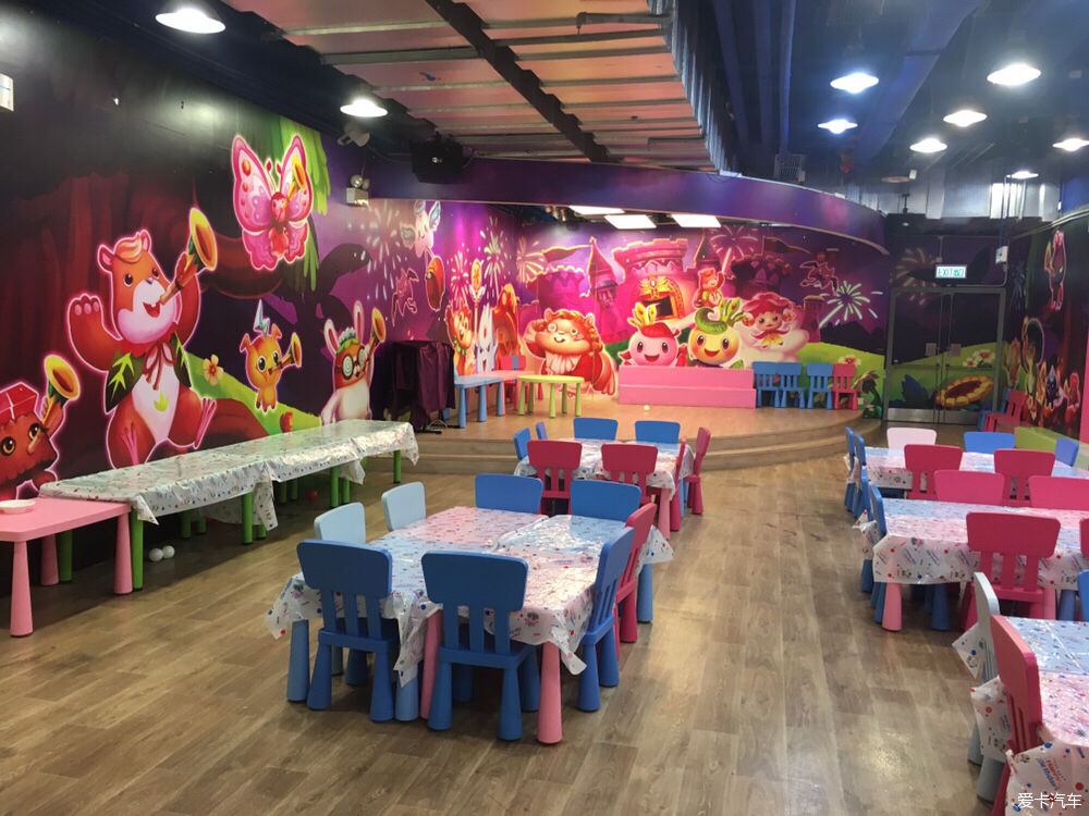 一个香港普通家庭的一天