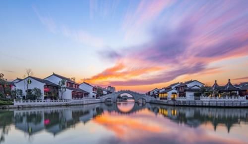 实力表现十分突出,江苏拥有4座高铁站的城市,经济实力不断攀升