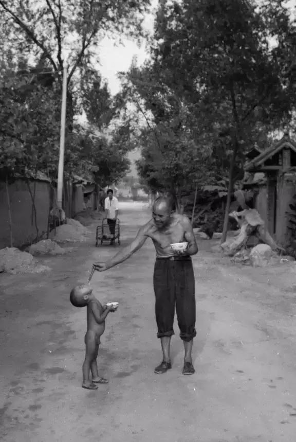  [照片]在义门,一组农村30年前吃饭的老照片!看完莫名感伤!