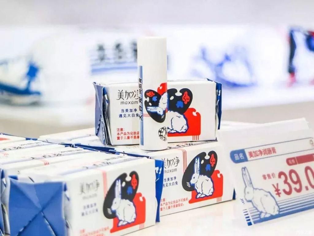  「汽车」万物皆可“Supreme”，汽车联名又会怎样？