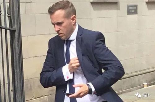 太监男用“关灯+不明物体”掩饰缺陷，真相曝光后前女友们怒告索