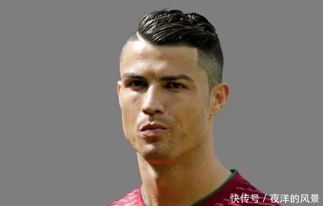 『大背头』哪些发型让造型显得更自信?C罗留的这3款发型,男人味十足