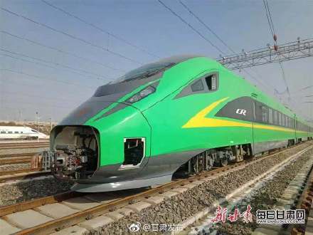 兰渝铁路动车组上线试运行