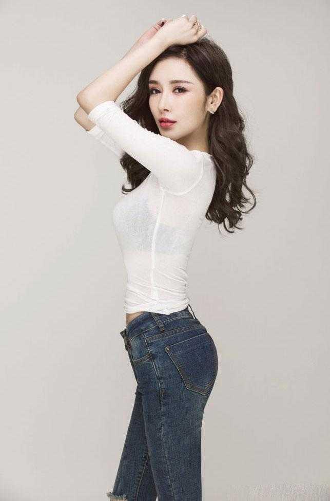 紧身裤性感又不走光, 女人穿出好气质, 简单又大气