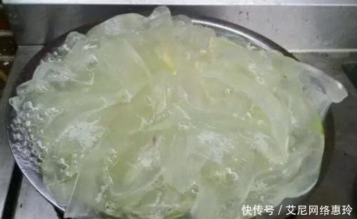  养君子兰：君子兰花不旺，浇点这“汁液”，比施肥更管用，一盆能开四五朵！