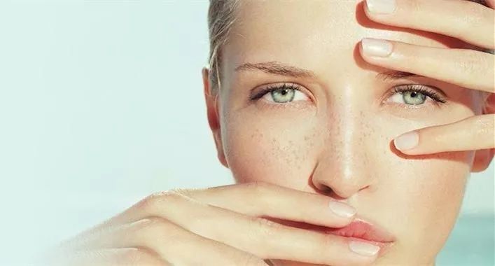 围观| 不用美颜照样美翻，为啥刘雯的夏天妆容就能这么持久?