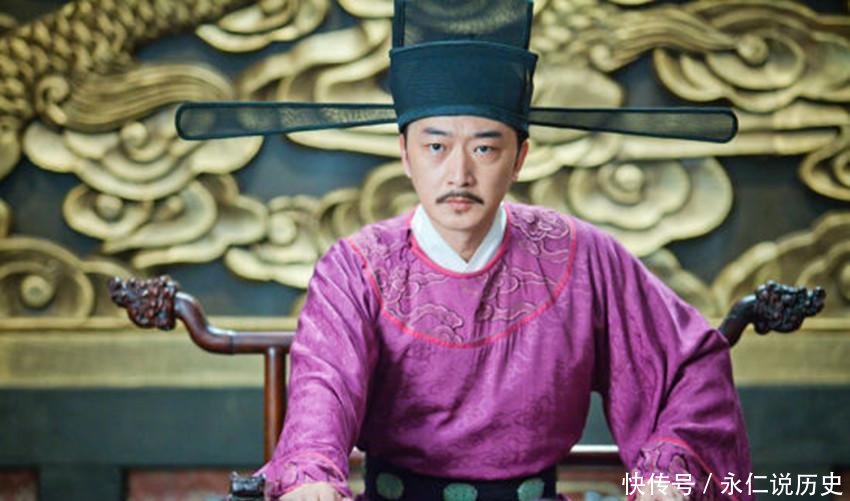  迁到洛阳@赵匡胤明明有两个儿子, 年纪也不小, 为何还要传位兄弟赵光义