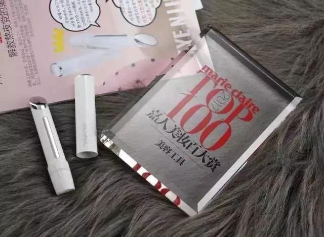 安以轩用一支“口红”同时解决了眼纹唇纹问题?