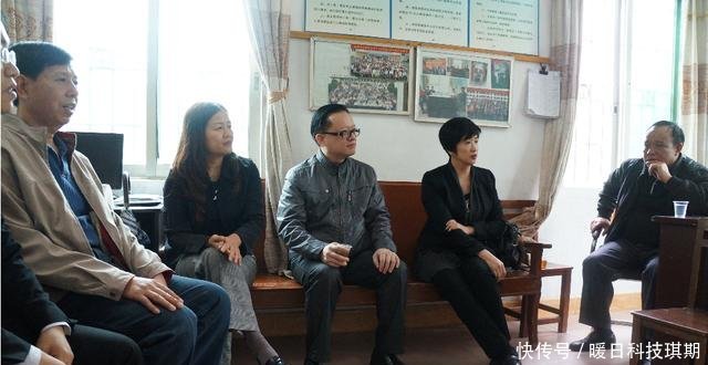  #农民朋友#农民朋友们注意了，今年起，这几种村干部将会被严查