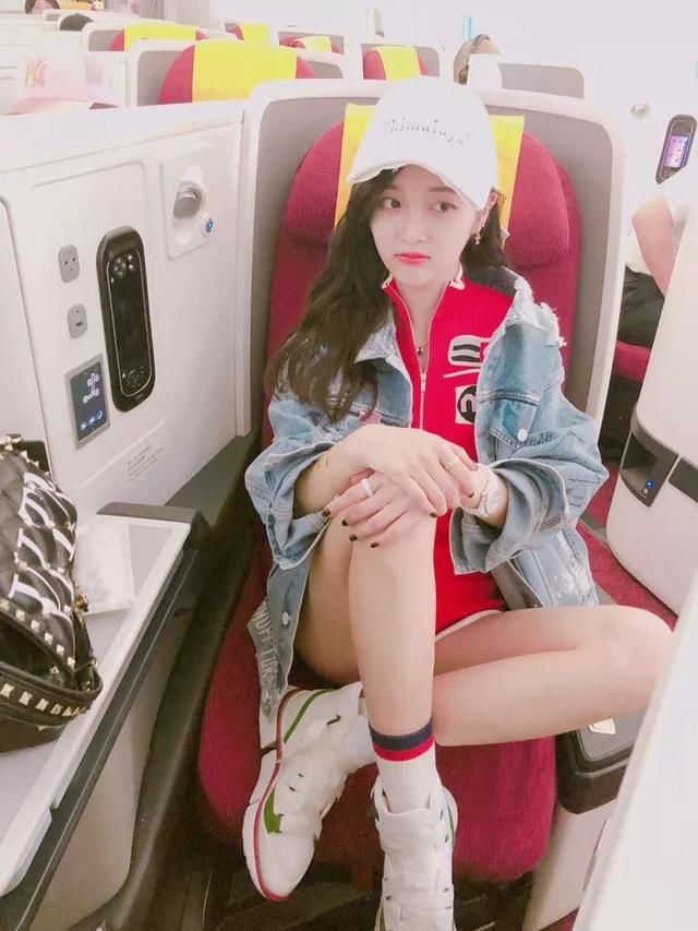 吴宣仪这双球鞋要火