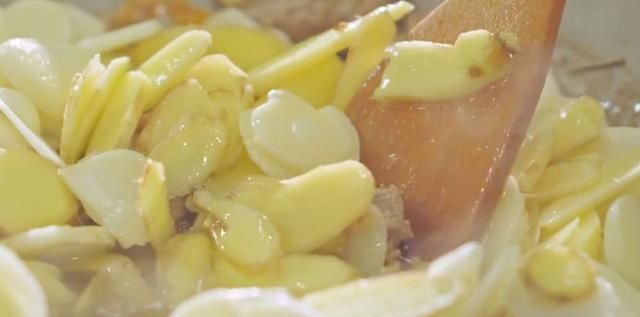  「饭菜」鲜香麻辣的冷吃兔，肉质香滑入味细嫩，简单却好吃的下饭菜