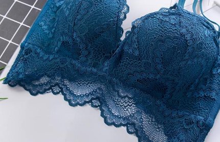 七夕男朋友居然送我文胸，不过真的很迷人，我真的好喜欢