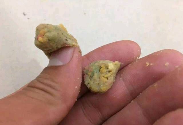  『玉米面粉』鲢鳙最喜欢的三种鱼饵，教你如何用手做，不怕鱼不上钩