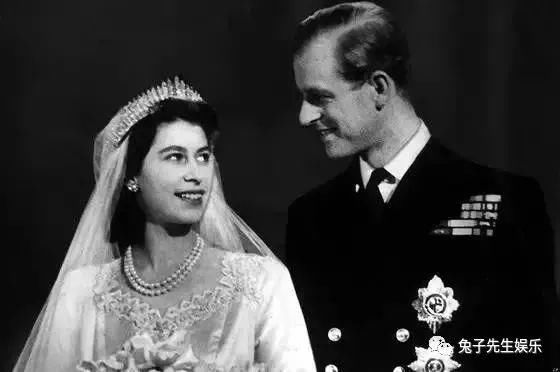 伊丽莎白女王，年轻时竟美的不可方物！