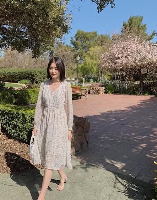  气质■超级元气的春日穿搭，用最简单的单品，穿出最活泼的气质