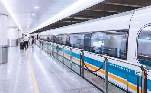  高铁：它比高铁快、比飞机稳，但却被国人认为是最“鸡肋”的交