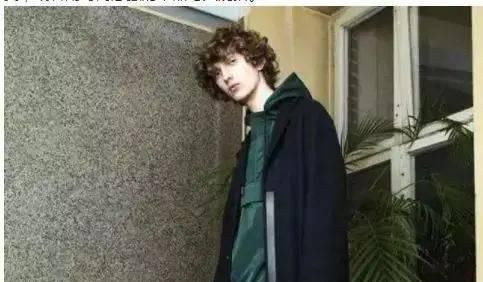 「皮质风衣」早春男性必需品类——大衣,如何穿才可以帅出长空
