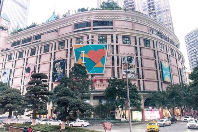 解放碑，凭啥子代表重庆？