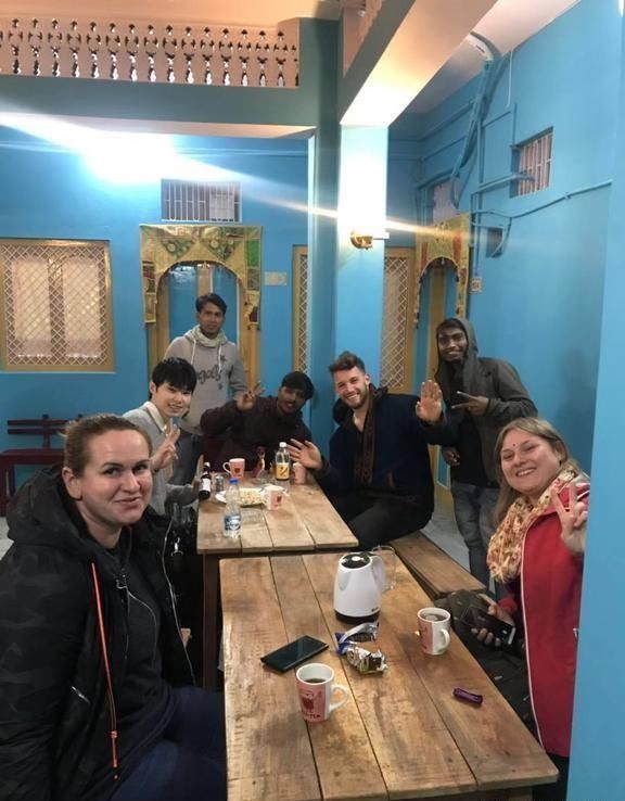 中国姑娘远嫁印度定居恒河畔，借钱开客栈当上老板娘