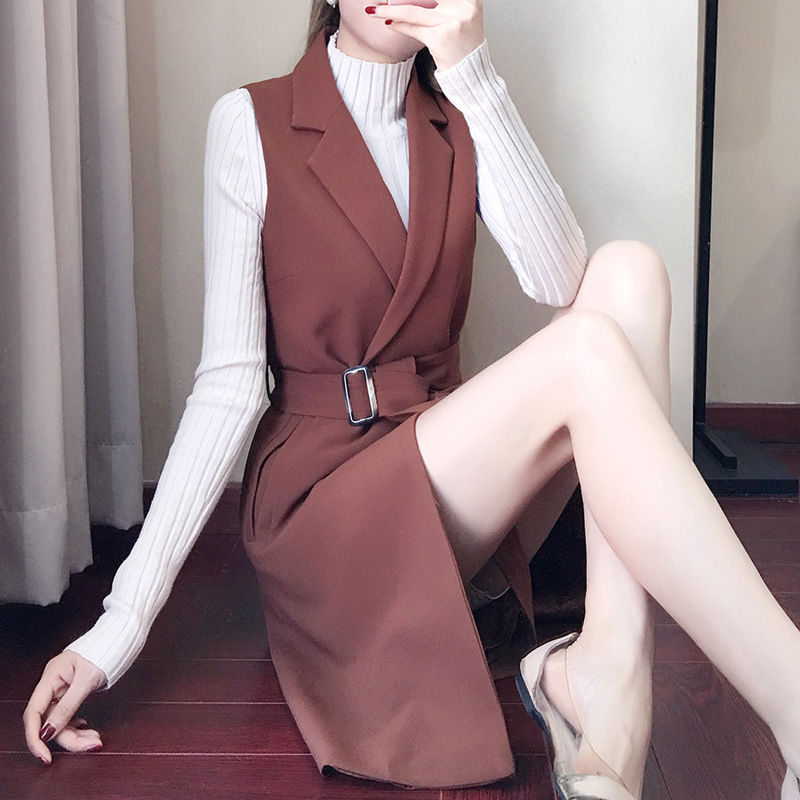 女人过了45岁，衣柜里一定要有这种裙子，优雅美嫩变女神