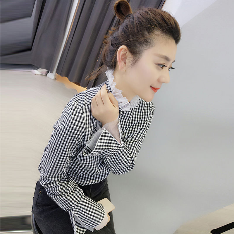 毫不夸张的说，这是我见到巨美的减龄小衫，老婆穿上跟女儿一样嫩