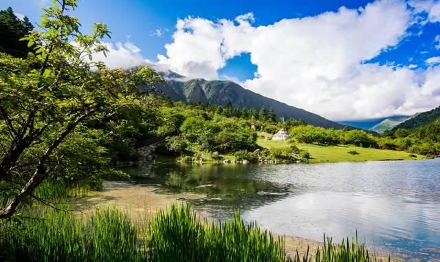  『名气』距离成都3.5小时车程有个“人间天堂”，景色如画，名气却不大！