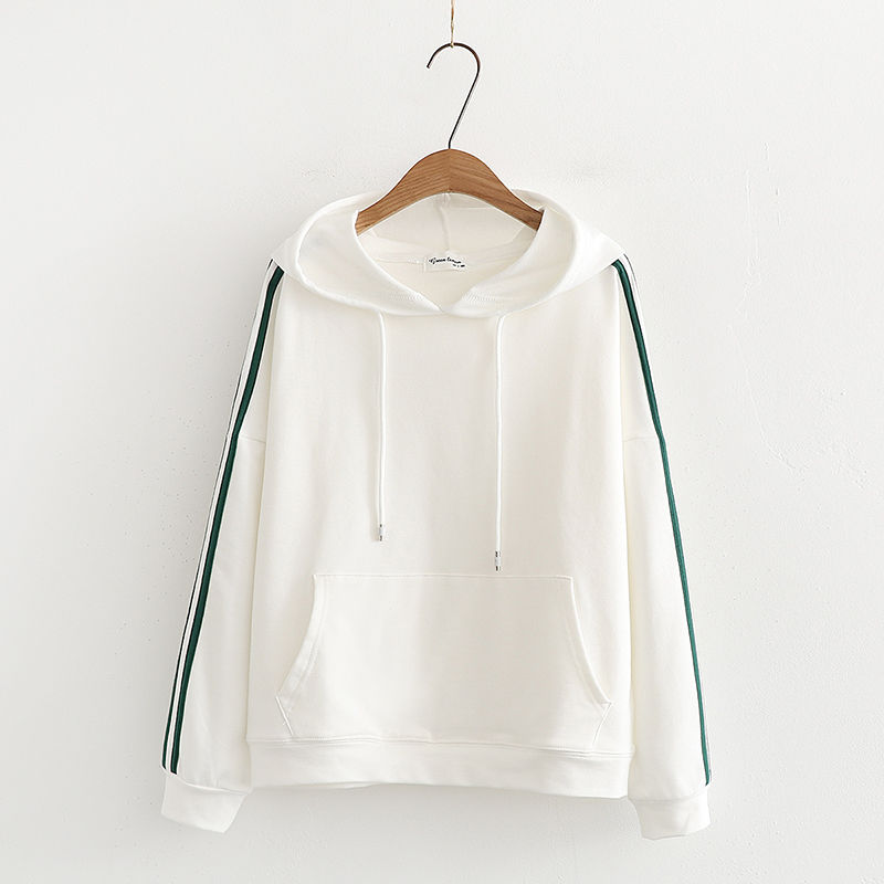 60后这种衣服现在要记得穿，款式精致超好看，让你穿出年轻态