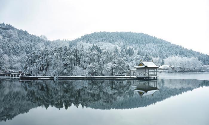 冬天雪景照片，咋拍好看？咋构图咋修图？这4个摄影技巧帮你