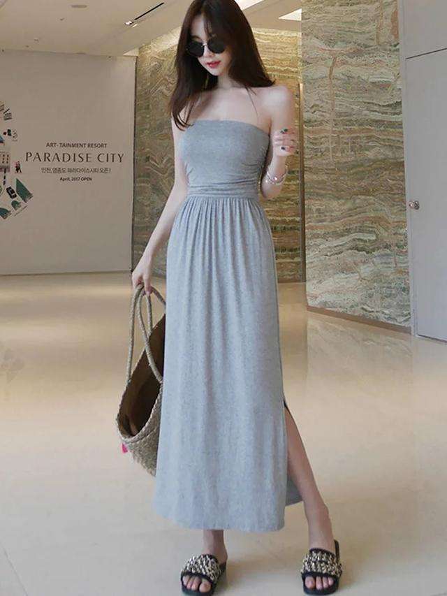 清纯靓丽的小姐姐, 一条连衣裙, 尽显女性独特韵味