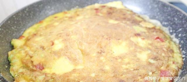  『炒菜』吃苦瓜，别只会炒菜和凉拌了，学会这样做，外酥里嫩格外香