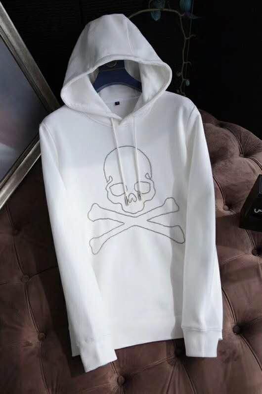 今年最受欢迎的大牌奢侈潮服古驰杜嘉班纳，你喜欢吗?