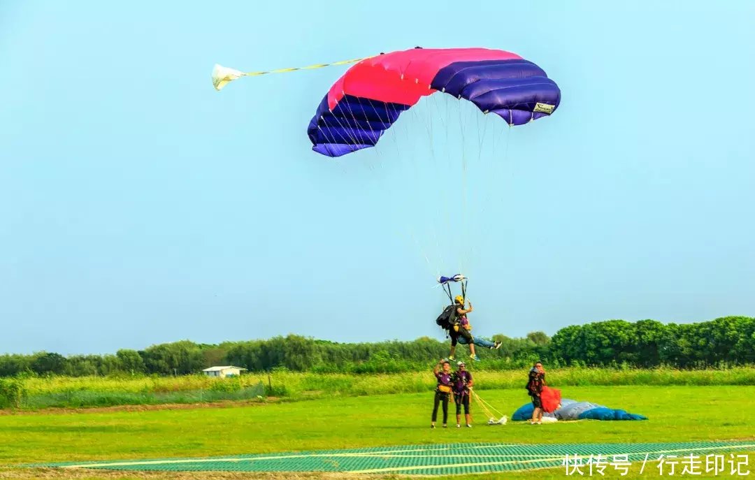 4000米高空跳伞是什么感觉？来甪直体验当“鸟人”的滋味