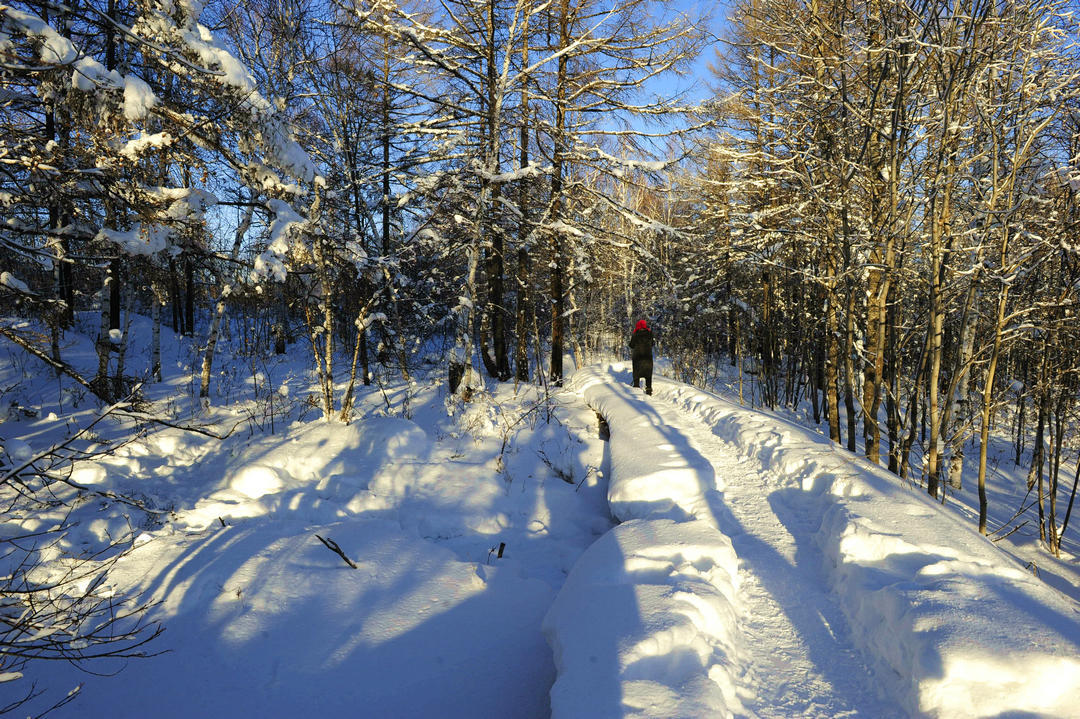 中国7个月都在下雪的地方，游客称踩雪是罪过，你觉得会被开发吗