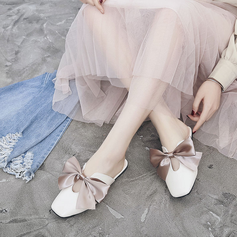 给姐姐买了一双这样的高跟鞋，整天喊着请我吃饭，我有点接受不了