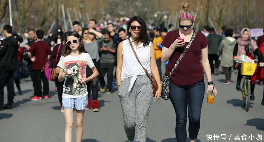 国内最赚钱的景点，进场畅玩要携带2700元，还要带上伙食费