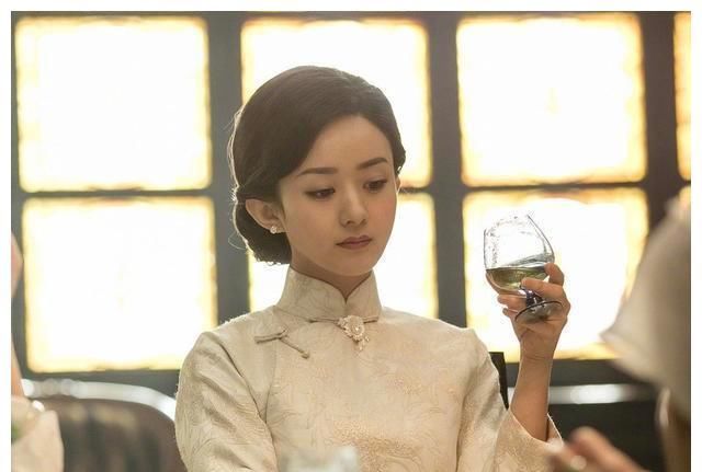  #美女#穿旗袍闪耀全场，球迷称为中式八球“最美女裁判”，气质不输女星