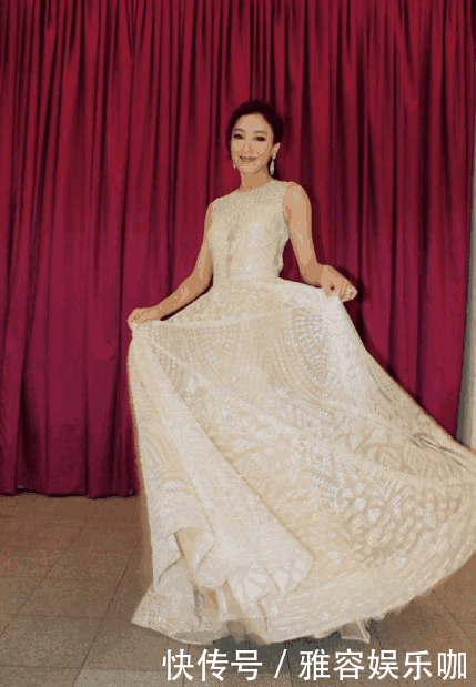 杨怡发微博怒斥骚扰家人, 狗仔竟躲过小区安保拍到家里去了!