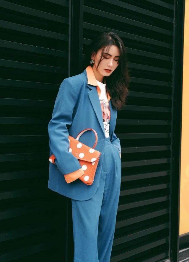  『色系』秋天没衣服穿？没灵感？手把手教你学穿搭，搞定整个秋冬